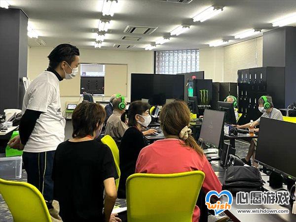 日本《堡垒之夜》老年职业队“黑熊”成立 平均69岁_wishdown.com